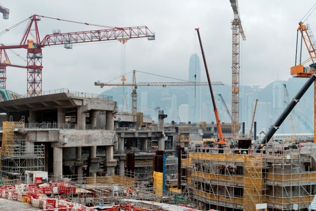 面對土地供應不足，香港政府該如何應對？（Shutterstock）