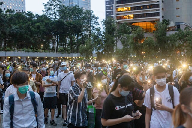 張炳良教授認為，香港泛政治化，長遠規劃改革備受忽視，最終分離主義抬頭。（亞新社）