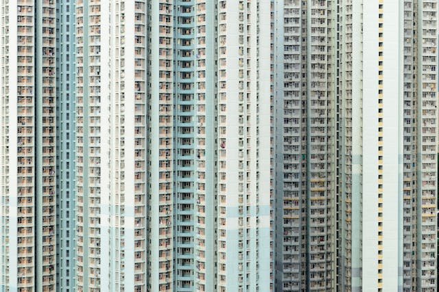 龐大的公屋體系，對香港而言是要付出代價的。（Shutterstock）