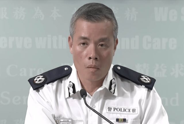 郭柏聰說，當時警員無法保持安全距離，去給予任何警告，一旦配槍被搶去會威脅市民安全，在電光火石間用自己能力保護自己和制止。（香港警察Facebook Page）