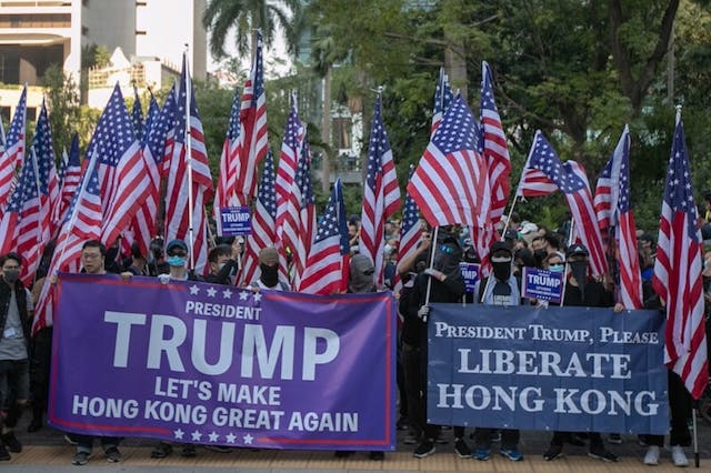 2019年的香港反送中事件成為中美兩國明暗交手的最前線，一場「顏色革命」幾乎改變中美兩國在香港的力量對比。（亞新社）