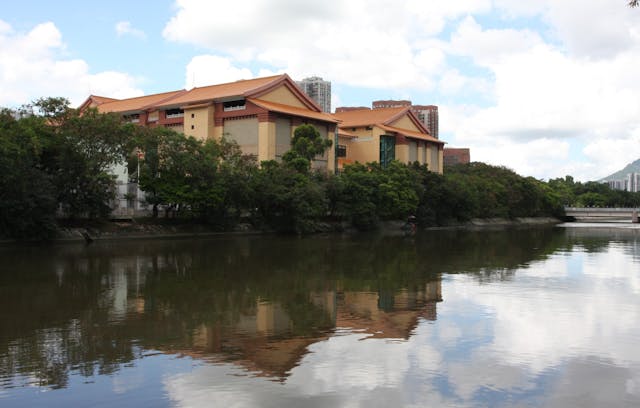 位於沙田的香港文化博物館，是本地其中一間環境優美的博物館。