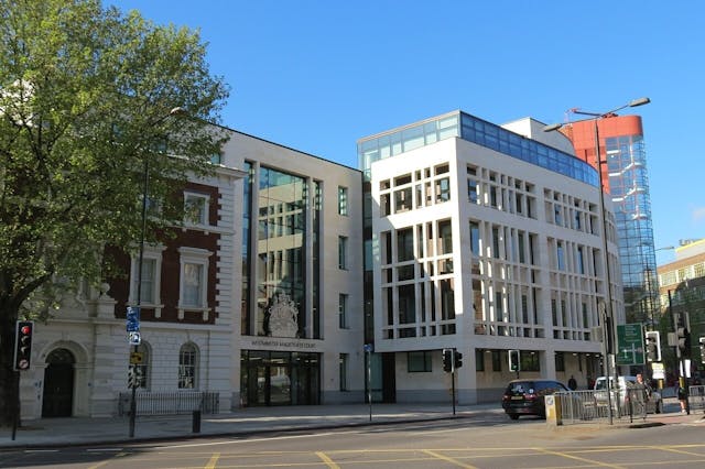 Westminster Magistrates&rsquo;Court外觀不屬大型法院。（維基百科圖片）