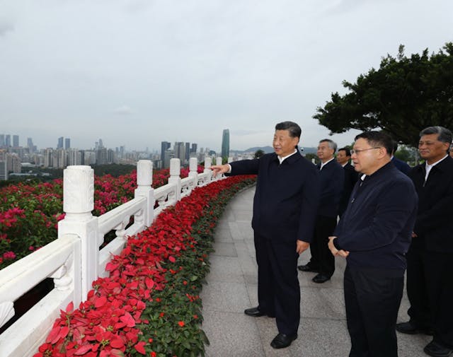 習近平指出，中央和國家有關部門要準確把握黨中央戰略意圖，全力支援深圳等經濟特區改革發展工作。（亞新社）