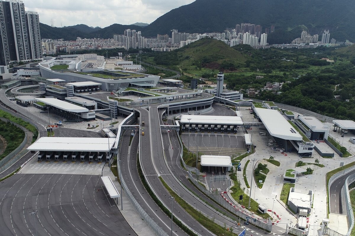 蓮塘口岸將跨界交通重新分流，令香港與內地的交通接駁有更平衡的布局。（政府新聞網圖片）