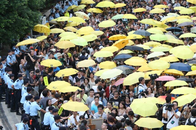 馮可立表示，現在的社運，尤其是2014年雨傘運動後的社運變化很大，三、五個人聚在一起就搞個組織。在一無所知的情況下合作，會有很多麻煩。（亞新社）