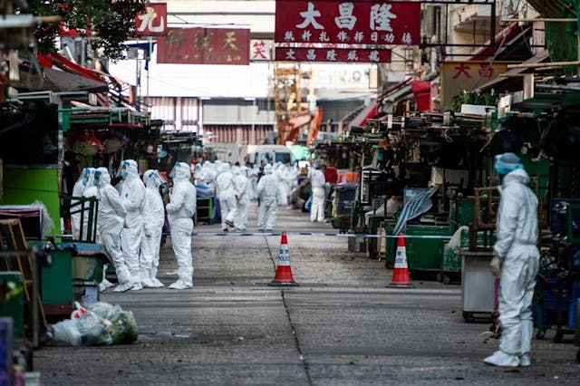 各地防控疫手段和力度，視乎決策者及專家對疫情的判定，以及本身醫療系統容量和效能。（Shutterstock）