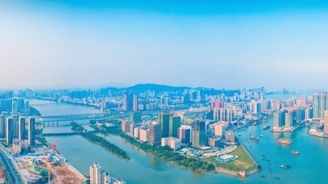 香港與鄰近的大灣區城市可以優勢互補。（Shutterstock）