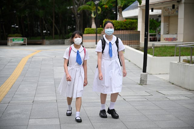 香港學校全面復課，可能發現更多的虐兒事件。（Shutterstock）