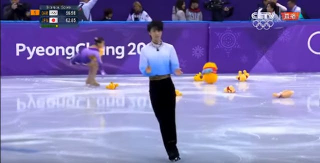 羽生結弦成為奧運男子花冰近66年成功衞冕的第一人。（Youtube截圖）