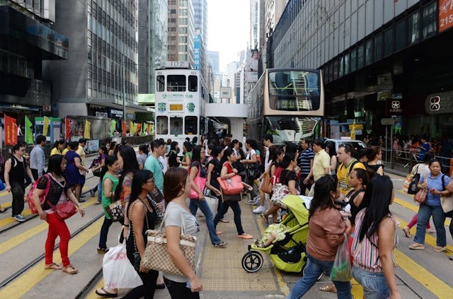 身處香港，陳校長認為下一代不單要有民族自豪感，也要有國際觀。（Shutterstock）