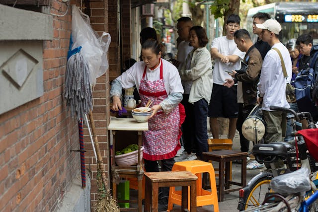 到2020年，中國已經根據世界銀行的定義正式消除了絕對貧困，幫助大約8億人擺脫了貧困。（Shutterstock）