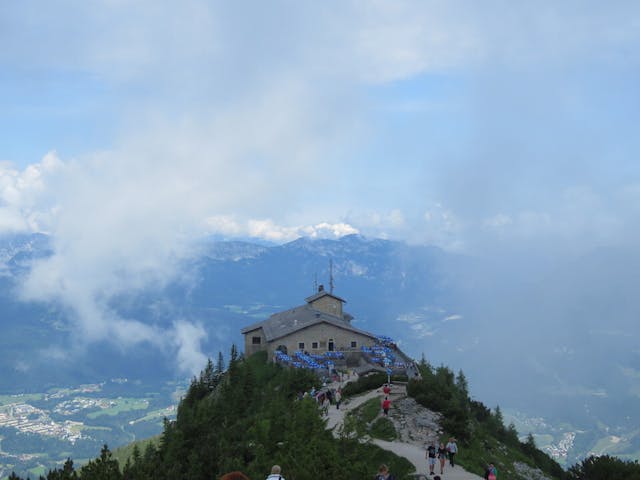 圖三十六：鷹巢（Kehlsteinhaus）因希特拉而聞名。