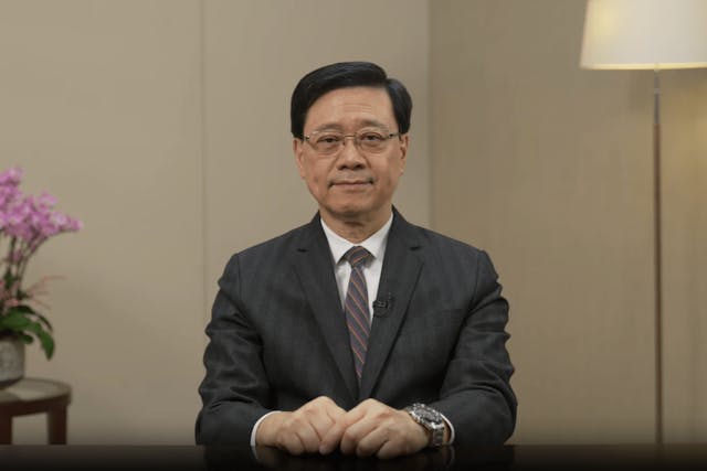 行政長官李家超在錄影致辭時表示，特區政府會把握國家給予的支持，奮力邁步向前，再創輝煌。