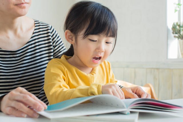 千百年之下，古文仍然能喚起心靈的共鳴，給予智性的啟迪。（Shutterstock）