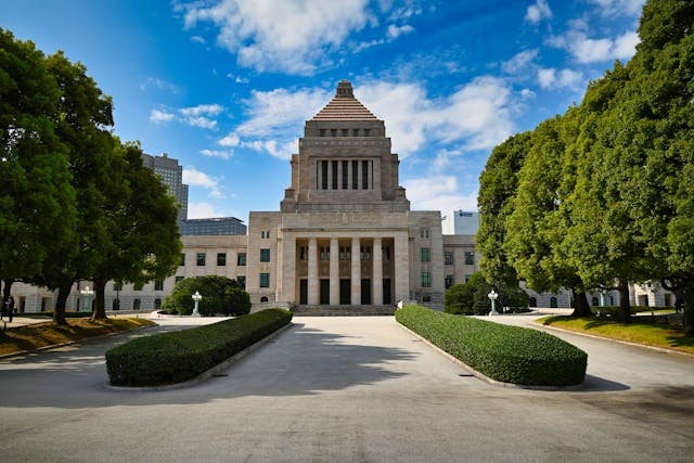 日本選擇間接選舉首相，由少數利益集團專政，做法十分聰明。（Shutterstock）