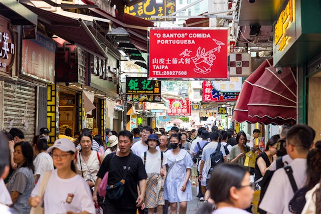 每逢周末澳門市面食肆和零售均受到衝擊，甚至爆發結業潮。（Shutterstock）