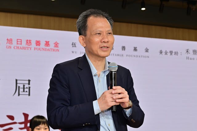 文灼非社長寄語同學們友誼第一，不要太計較輸贏。