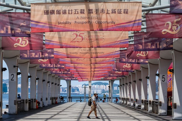 香港已回歸祖國25年，但中國政府的「化解去殖民化」工程仍未全面完成。（Shutterstock）