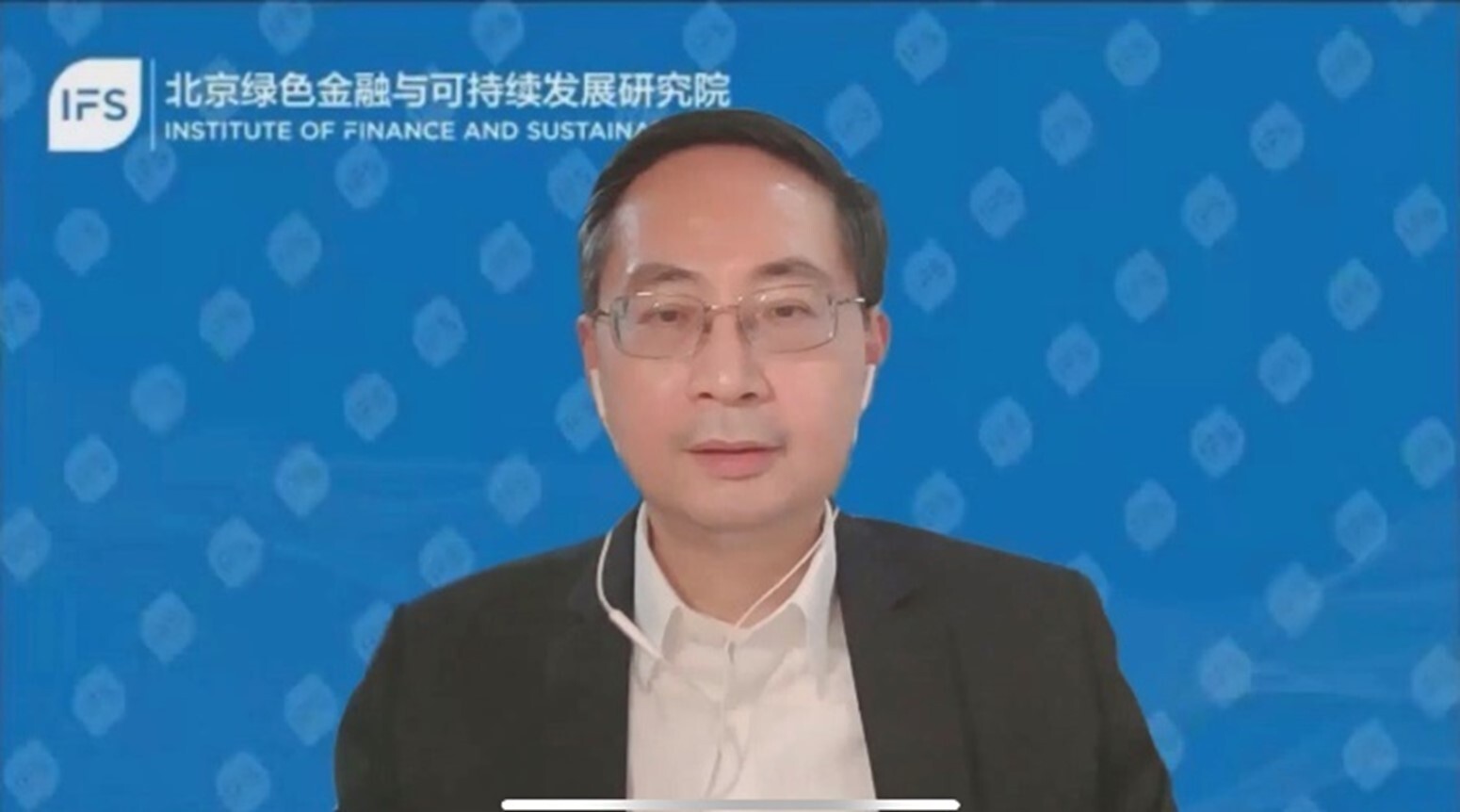 香港綠色金融協會主席馬駿博士發表主旨演講。