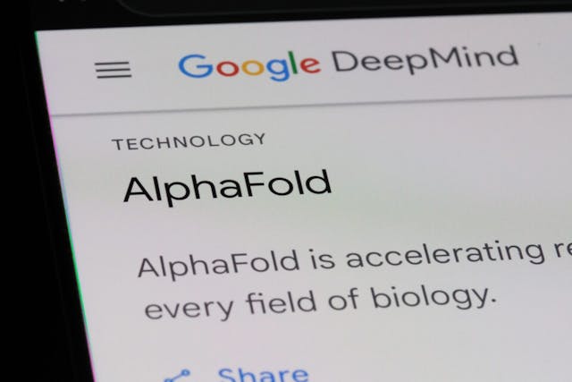 諾貝爾化學獎背後的關鍵技術 AlphaFold 利用高性能計算成功解決了蛋白質結構預測的超級大難題。(Shutterstock)