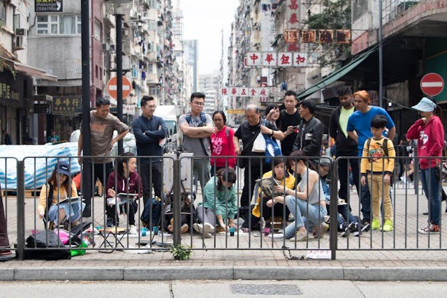 趙綺婷街頭寫生班，香港灣仔、深水埗、西環、北角等地，2018-2019。（作者提供）