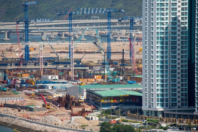 香港正處於經濟轉型和解決社會深層次矛盾的關鍵期，新增土地供應刻不容緩。（Shutterstock）