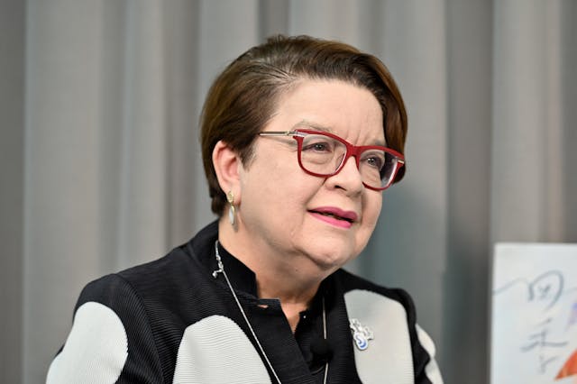 蔡教授曾服務香港演藝學院28年,工作投入,積極推動中西文化教育的發展,深受尊重。(文灼峰攝)