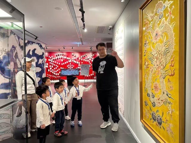 古魏博物館舉辦的教育活動除了致力培養孩子的美感和刺激他們的視覺感官發展外,也為親子學習和互動提供了空間。