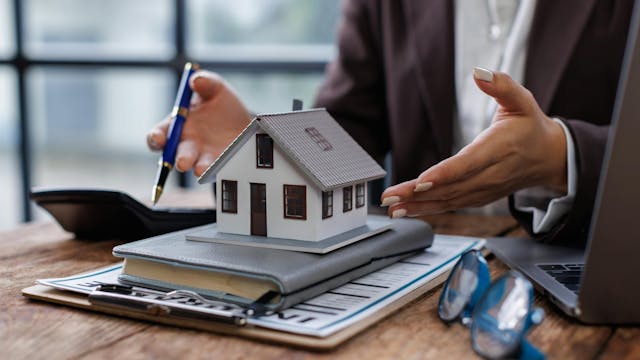 買樓必向急賣業主買