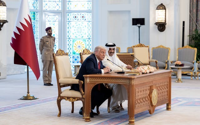 President Donald Trump participates in signing ceremony and exchange of agreements with Amir of the State of Qatar Sheikh Tamin bin Hamad Al Thani, Wednesday, May 14, 2025, at Amiri Diwan in Doha, Qatar. (Official White House Photo by Daniel Torok)