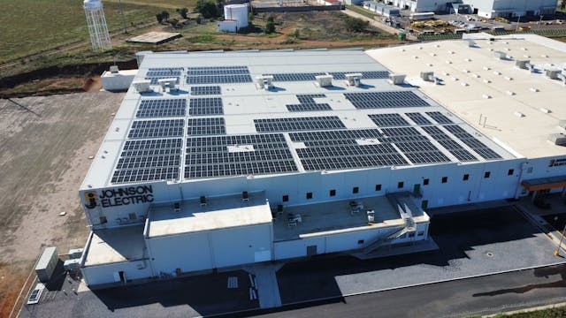 德昌電機墨西哥廠房的太陽能電池板