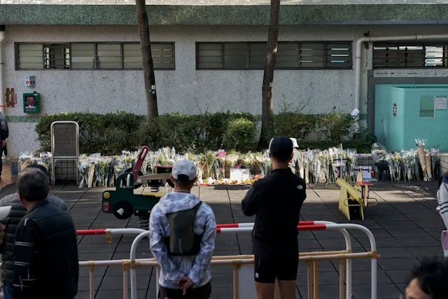 大維修存在的諸多問題，政府為何遲遲不採取行動打擊，任由問題惡化，終於釀成宏福苑火災大禍。（Shutterstock）