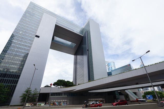 當局現在支援災民的，主要仍然是過渡措施，惟對災民來說，重建家園、得回一個長遠的安居之所，才是他們最關心、最切身的問題。（Shutterstock）