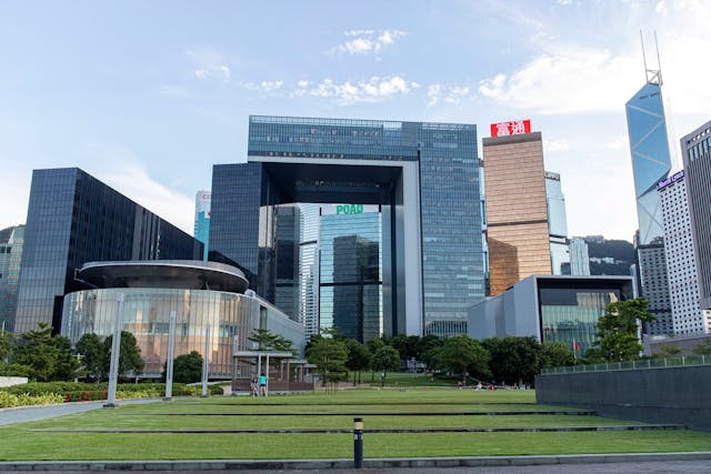 世界各地經驗顯示，重大災難多涉及既有規管之不足，及制度累年存在之空窗。一個面向社會的高層次公共調查，因獨立公開，較能取信於社會及樹立公權力威信，還事情真相，為社會解結，而且有助啟動改革。（Shutterstock）