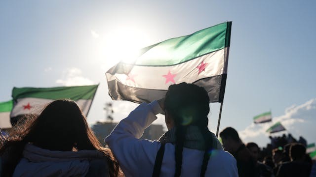 敘利亞變天一周年 有人歡笑有人愁