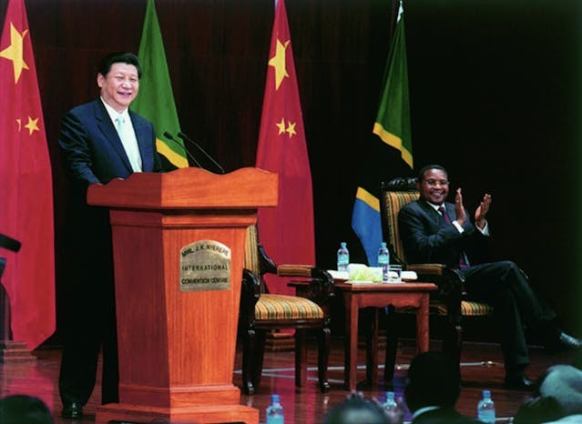 今天，現代化正在成為全球南方國家的核心理念，中國式現代化的成功經驗可以輔助全球南方的發展。（中國外交部坦贊鐵路圖片展）