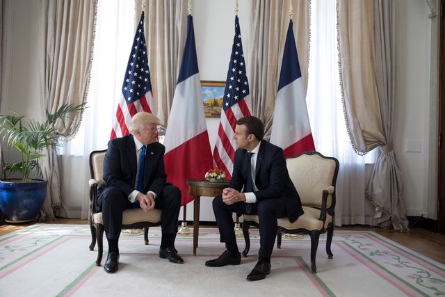 巴黎與華盛頓之間的關係不可否認，通過可互操作的防禦和聯合演習訓練，北約仍是法國安全的關鍵支柱。（&Eacute;lys&eacute;e）