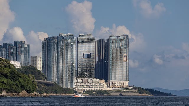 2026年火氣強盛，命格喜火的人，運勢將更加好。（Shutterstock）