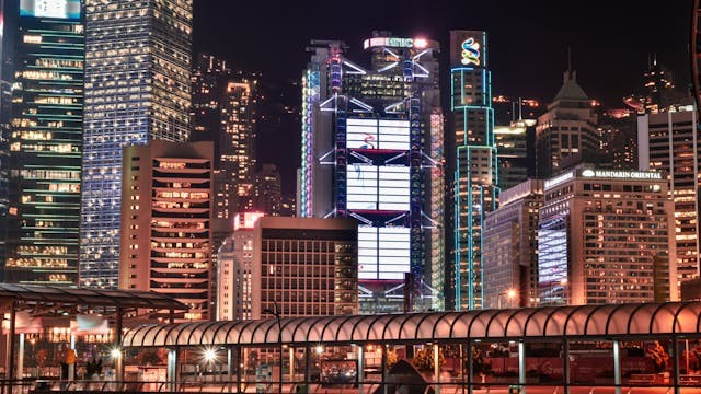從一手市場成交回落看住宅後市