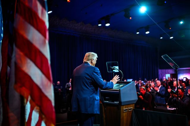 President Donald Trump departs the Donald J. Trump- John F. Kennedy Center for the Performing Arts in Washington, D.C., Tuesday, January 6, 2026, en route the White House. (Official White House Photo by Daniel Torok)