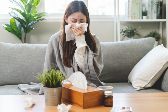 中醫說「寒邪束表，衛氣不固」，只要驅散寒邪、固護肌表，感冒就能快速痊癒。（Shutterstock）