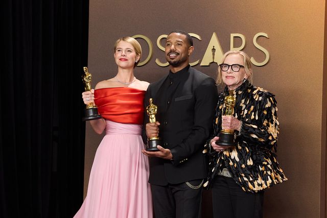 Jessie Buckley, Michael B. Jordan and Amy Madigan pose backstage with the Oscar&reg; for Actor in a Leading Role during the 98th Oscars&reg; at Dolby&reg; Theatre at Ovation Hollywood on Sunday, March 15, 2026.