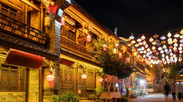 但行篤行志 不負人間春