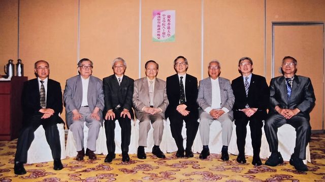 洋洋著述傳千古 莽莽乾坤有幾人──懷念陳耀南教授