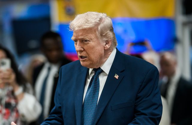 President Donald J. Trump visits the El Arepazo Doral restaurant, Monday, March 9, 2026, in Miami, Florida. (Official White House Photo by Daniel Torok)