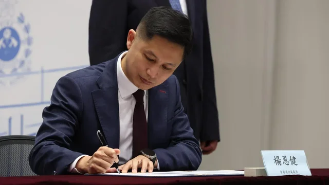 宏福苑火災｜消防處處長楊恩健承認：火警風險把關者在於消防