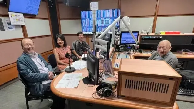 鳳凰涅槃岑逸飛