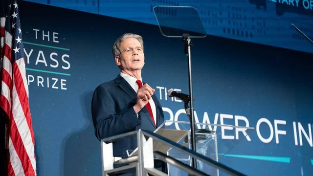 乜都唔賣 必定蝕本