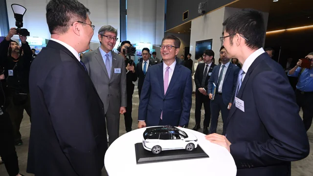 陳茂波：引進辦吸引逾百企業 累計投入達225億港元